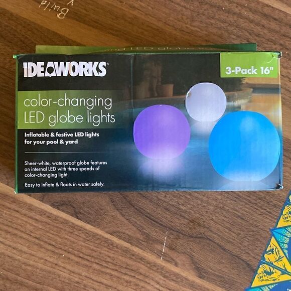 Color changing LED globe lights - Picture 1 of 5